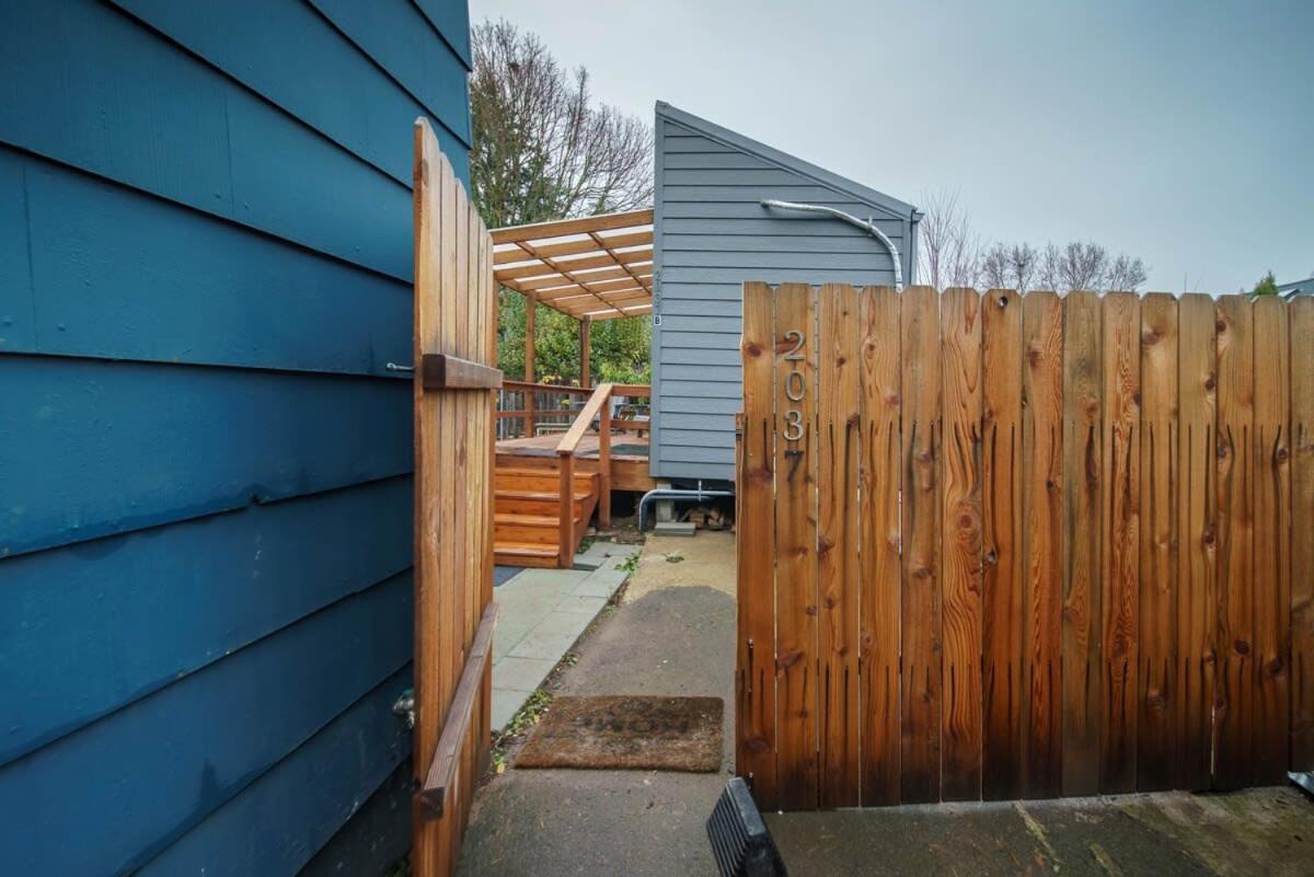 #Stayinmydistrict Overlook Backyard Tiny Suite Portland Exterior photo